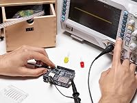 Arduino UNO R4 WiFi [ABX00087] - Entwicklungsboard mit ARM Cortex-M4-Mikrocontroller und integriertem WiFi, ideal f�r IoT-Projekte, Automatisierung und verbundene Anwendungen mit Arduino IDE. – Ansicht 6
