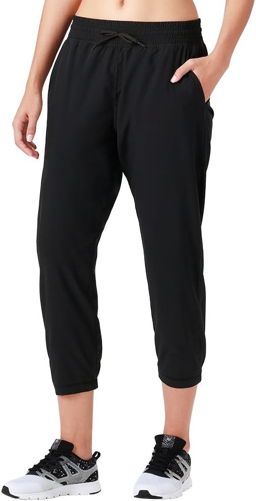 NAVISKIN Women's Cargo Joggers Capri Pants Lightweight Hiking Pants for Summer Quick Dry UPF 50+ Sun Protection with Pockets