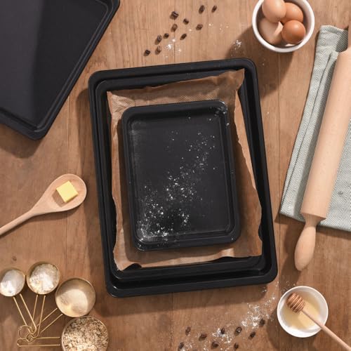 ProCook Enamel Baking Tray Set - 4 Piece, 26x19.5x2.5cm, 31x23.5x2.5cm, 36x27x2.5cm, 41x31x2.5cm, Black Carbon Steel Non Stick Oven Tin Pans - Scratch Resistant Bakeware - Image 3