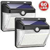 ☀【Luz Solar con 3 modos inteligente】Carga durante el día,60LED lámpara solar viene con 3 modos ajustables:Modo de encendido constante,Modo luz tenue,Modo sensor de movimiento;El sensor de movimiento PIR actualizado detecta personas tan lejanas como 10-16 pies,el ángulo de movimiento es de 180º,cumpla con sus diversas demandas.