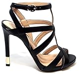 Belle strappy tacchi della collezione GUESS caratteristiche: Modello: FL2CIC LEA03 Colore: Nero Tomaia: Pelle (camoscio) Soletta: Cuoio Suola: plastica di alta qualità dettagli: Le pompe meravigliose con cinghie morbide. La cinghia è regolabile in larghezza e stirata per comodità supplementare Loghi sono situati sulla suola interna e del tallone