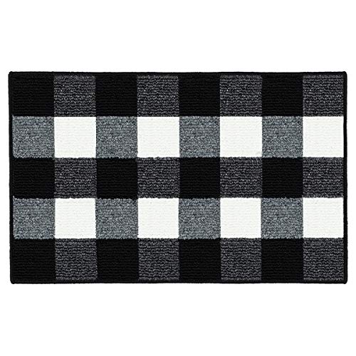 BLACK AND WHITE BUFFALO PLAID RUG 20X32 INDOOR