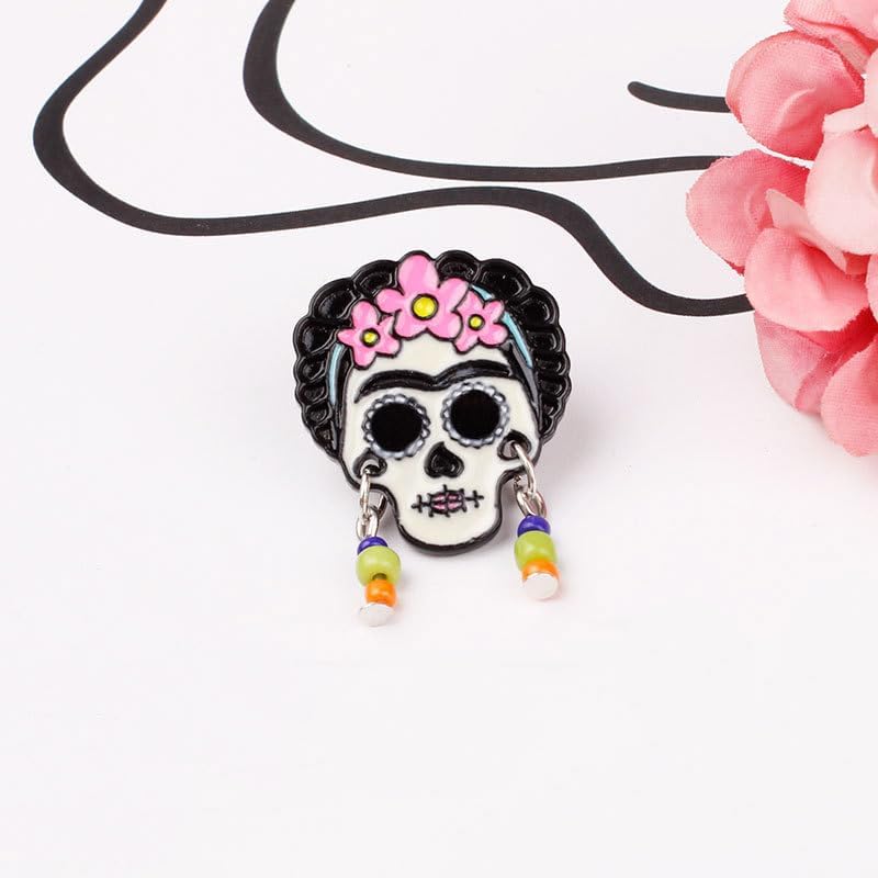 Vista 2 de Flairs New York - Broche de solapa esmaltado hecho a mano, Frida Kahlo Anime Frida