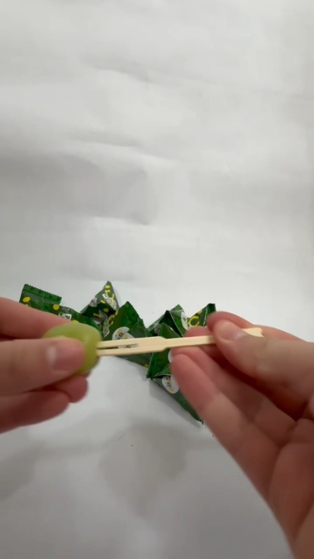 Amazon.com : St. Patrick's Day Sour Popping Rock Candy | 30 Count