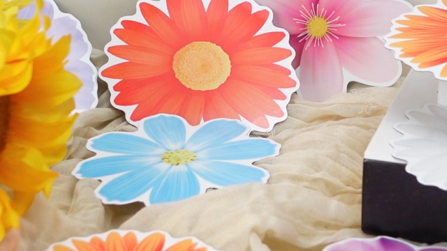 なかなかない！カラフル花デザインのレディスウェッジ2本セット Amazon.com: Xuhal 24 Pieces Fridge Flower Magnets Cute