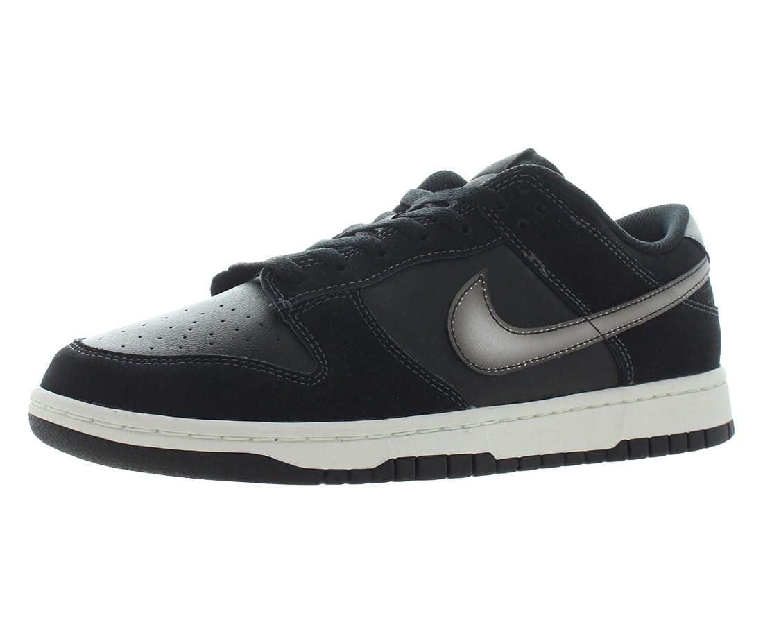 Nike Men's Dunk Low Sneakers