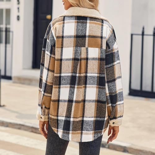 Women 2024 Hooded Flannel Jacket Warm Sherpa Shacket Fleece Lined Button Down Plaid Coat Trendy Fall Winter Outfits3