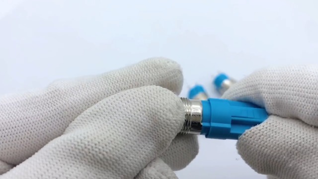 Aiqeer 2 Pièces 19 Mm Commutateur Bouton-Poussoir Auto-Bloquant, 12V / 24V 5A Interrupteur à Bouton-Poussoir En Acier Inoxydable Étanche IP67, Avec Prise Pré-Câblée (LED Rouge