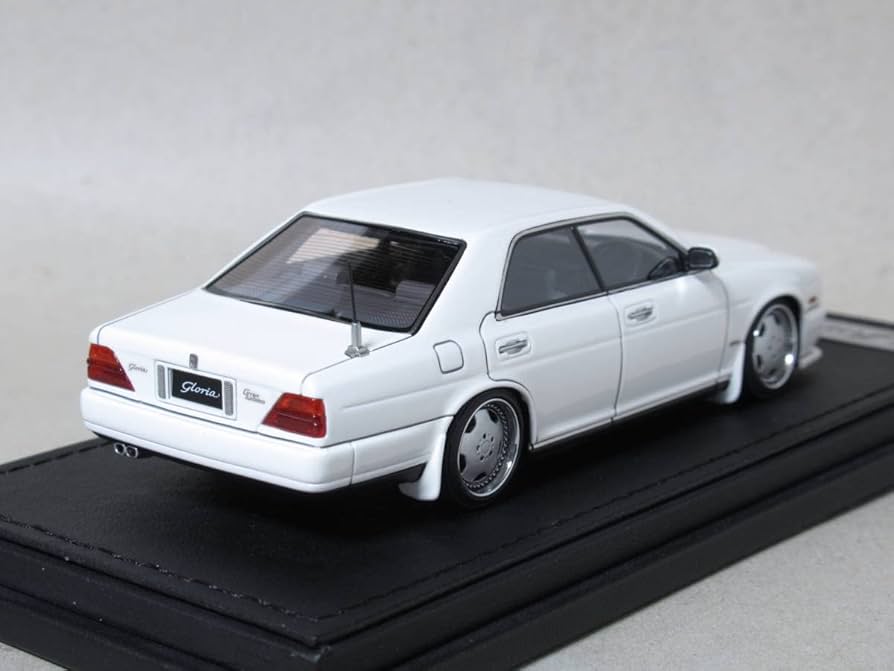 Amazon | 1/43 ニッサン グロリア Y32 グランツーリスモ