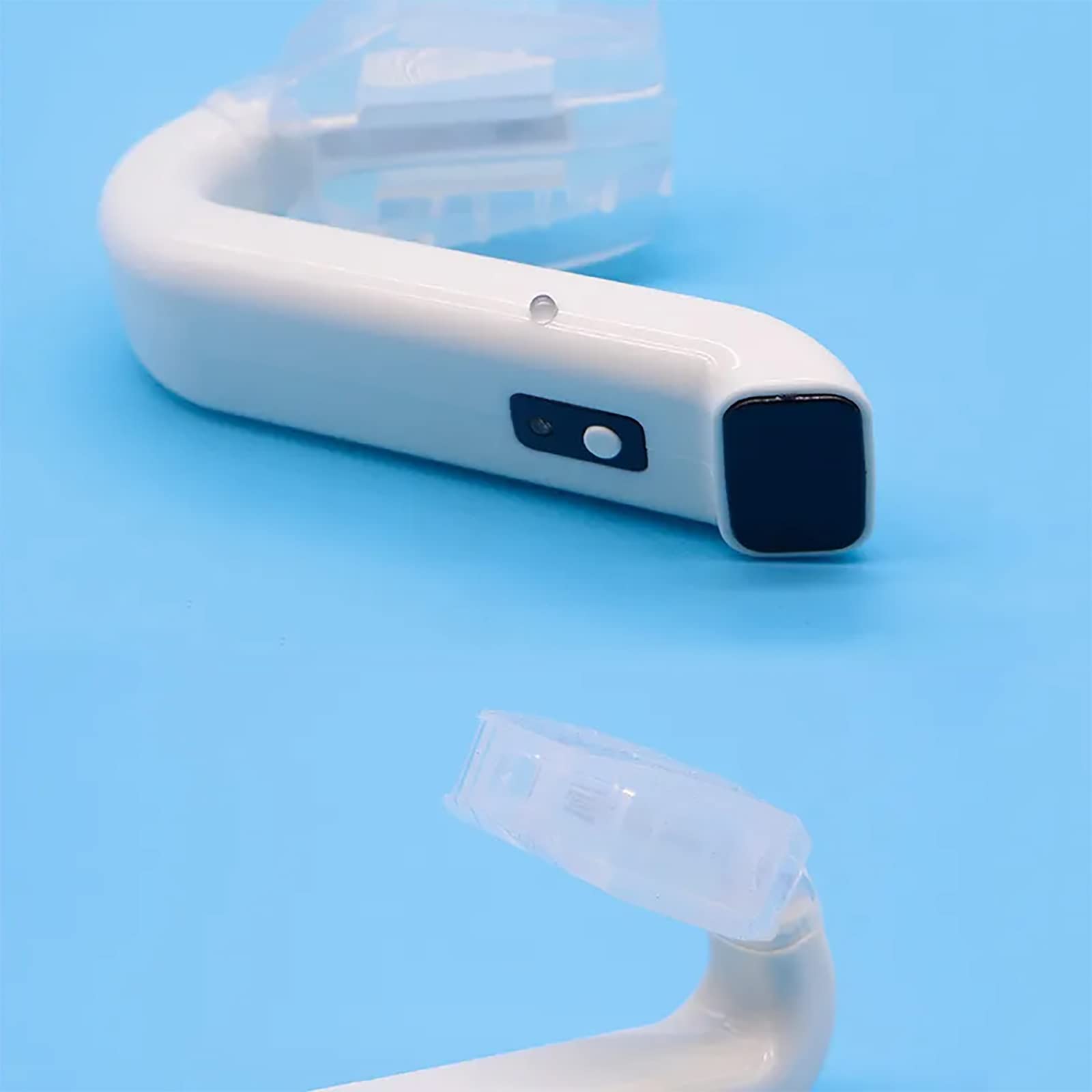 Esame Odontoiatrico Orale Leggero, Lampada per L’Esame Orale LED con Funzione Succhiante Saliva E USB, Luminosità Regolabile E 4 Testine in Silicone Modificabili, per L’Esame Dentario