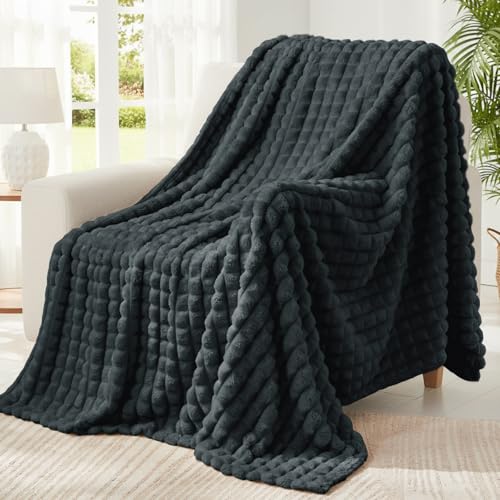 BEDELITE Plaid Polaire Gris Noir pour Canapé - Couverture Hiver à Carreaux 125x150 cm Doux et Chaud, Cadeau Coconning Idéal pour Femme et Homme