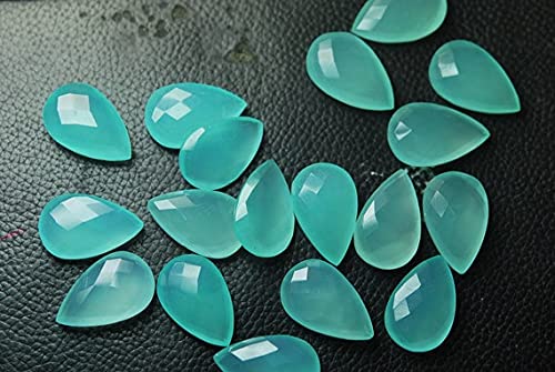 Chalcédoine aqua en gouttes facettées pour parures et colliers d'exception