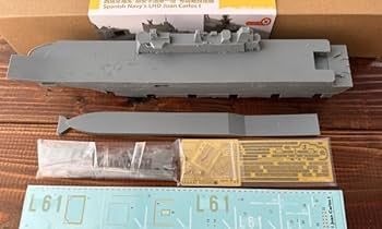 Amazon.co.jp: レジン 1700 スペイン海軍 強襲揚陸艦 ファン