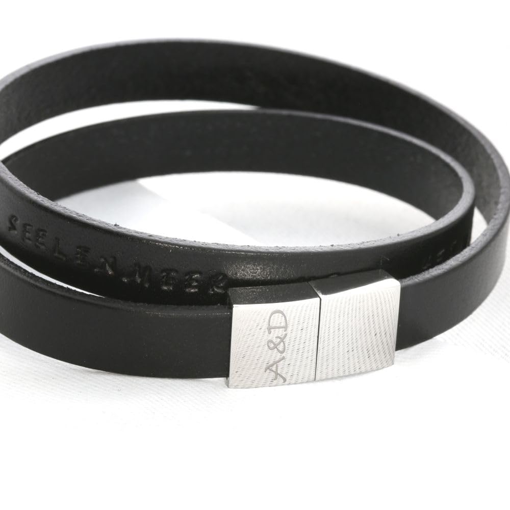 Armband Herren Leder Gravur schwarz Mann Lederarmband Koordinaten schwarzes Männer Armband Wunschgravur Männer Geschenke Herrenschmuck Namen Armbänder Spruch