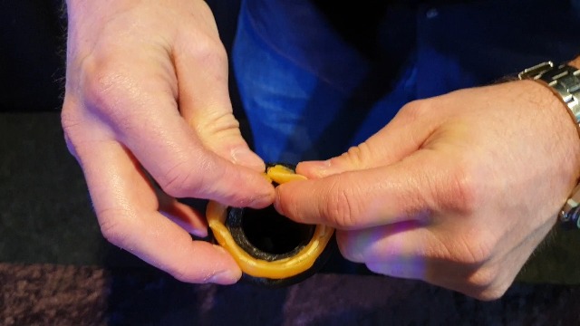 Bijenwas, bijenwas als grondstof, kaars