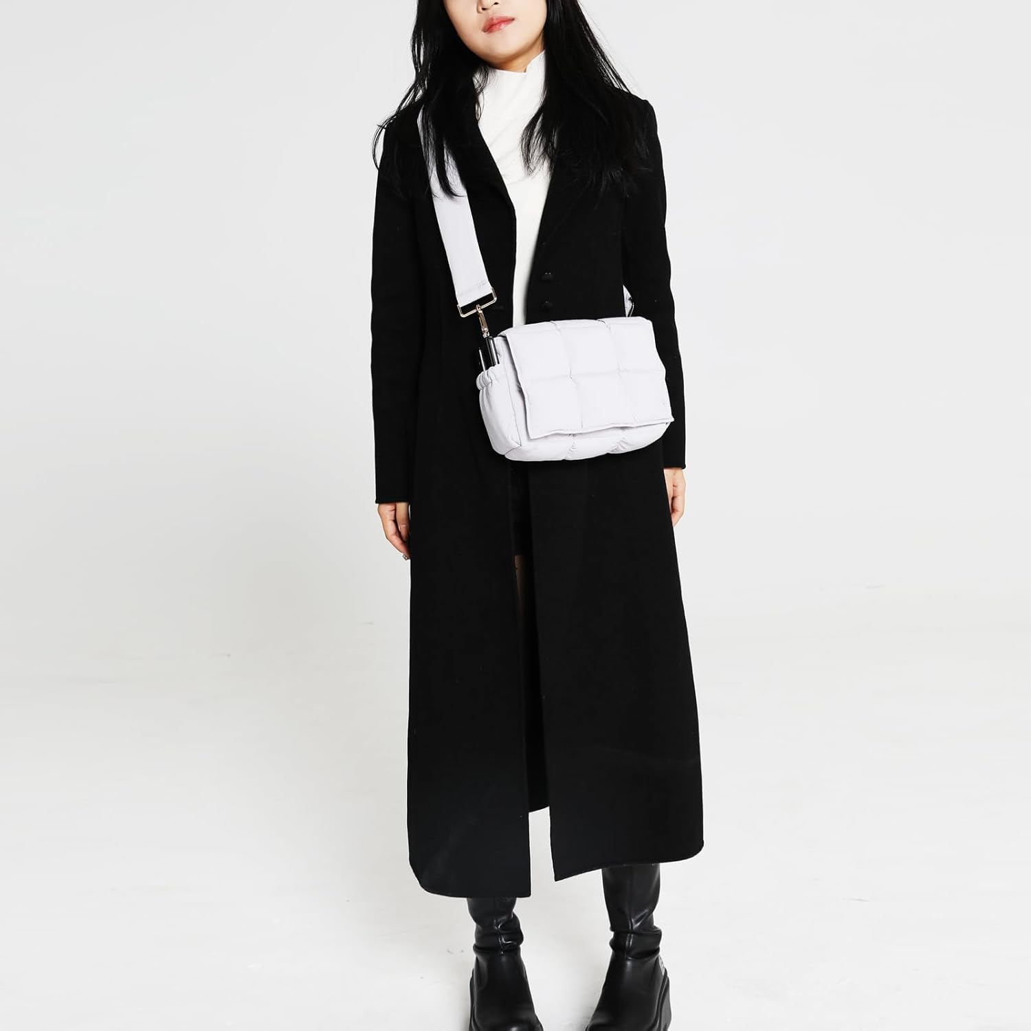 NAARIIAN Crossbody Bag for Women Quilted Puffer Purse Fashion Lightweight Travel Handbags Cute Small Shoulder Bag