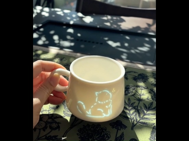 Taza de cerámica única 6oz con motivos de gatos y perros miniatura 7
