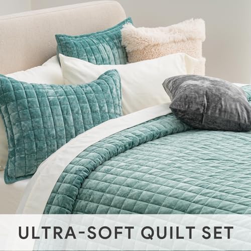 image for RECYCO Luxury Velvet Quilt Set Full Queen Size, Lightweight Velvet Com