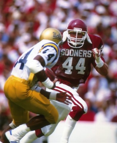 BRIAN BOSWORTH OKLAHOMA SOONERS 8X10 SPORTS ACTION PHOTO (2)