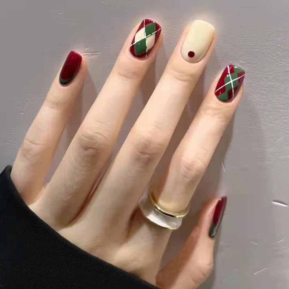 girls day sojin fake nude Amazon.com: Christmas Press on Nails Short Square Fake Nails Red Green  Plaid False Nails with Design Tartan Glossy Full Cover Acrylic Nails Winter  Xmas Glue on Nail for Women 24pcs : Beauty