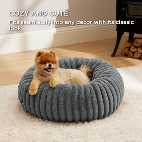 BEDSURE orthopädisches Katzenbett für große Katzen - Flauschiges Donut 58.5x58.5x18cm Hundebett für kleine Hunde mit waschbarem & abnehmbarem Cord-Fleece-Bezug, rutschfeste Unterseite, dunkelgrau