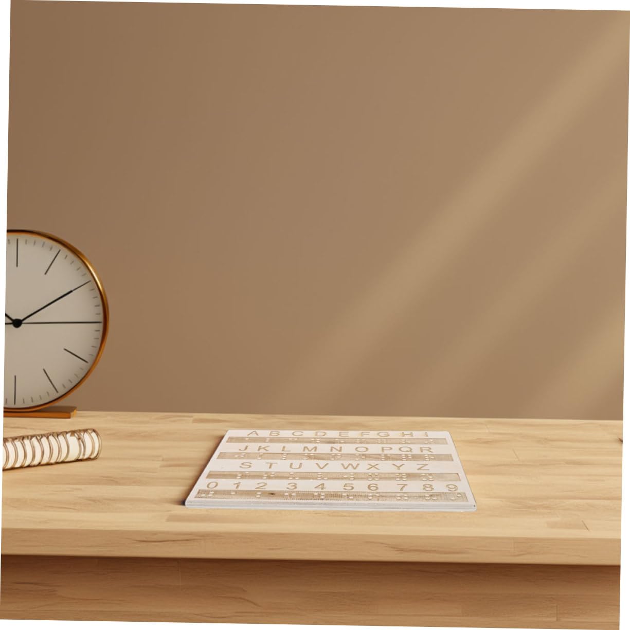 Kisangel Tablero de Alfabeto Braille de Madera, Ayuda Didáctica Táctil para Niños, 3 Piezas, Ligero y Fácil de Llevar, Aprendizaje Color Aleatorio