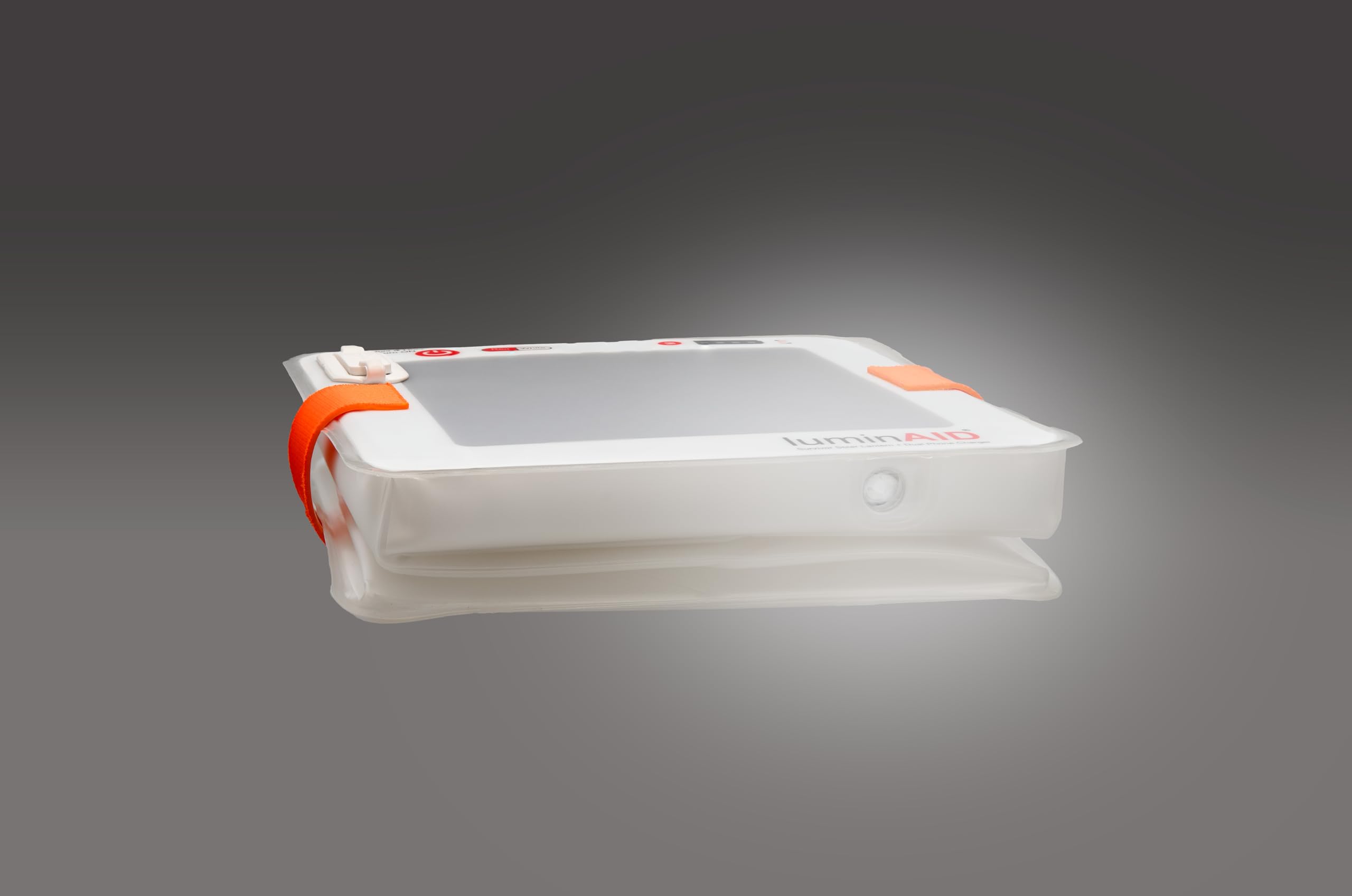 Luminaid Survivor Solar Lantern Duel - Cargador de teléfono 600 LMS máximo, 5 ajustes de luz, incluye giro de flash para inflar más de 130 horas de tiempo máximo de funcionamiento, recarga a través de