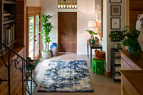 Loloi Torrance Collection Area Rug 3'9