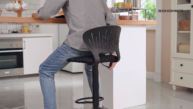 Tabouret De Bar Lot De 4 Design Chaise De Cuisine Siège Rembourré Pu Avec Coutures Style Moderne Pour Cuisine Bar Noir 12 0005373