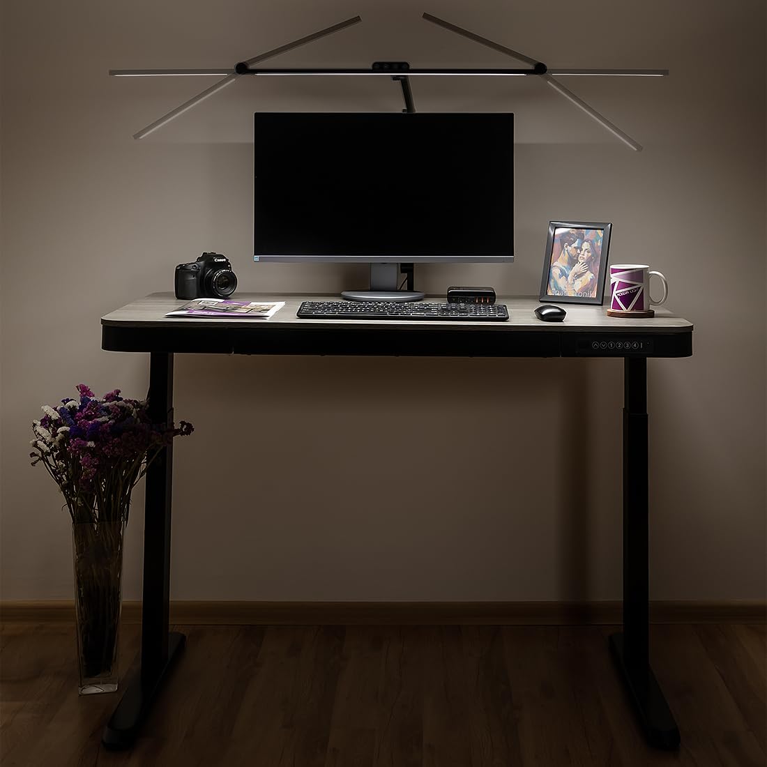Spacetronik Schreibtischlampe LED Dimmbar Glow D3 | Schreibtischlampen mit intelligenter Automatikmodus, Farbtemperaturregelung, CRI 97+, Ergonomische Schreibtischleuchte LED