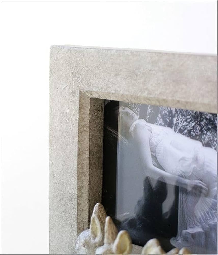 メルヘンシリーズ　うさぎ　フォトフレーム　アンティーク メルヘンシリーズ うさぎ フォトフレーム アンティーク メルヘン