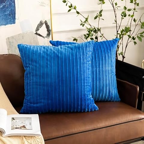Housses de coussin UGASA en velours Cover