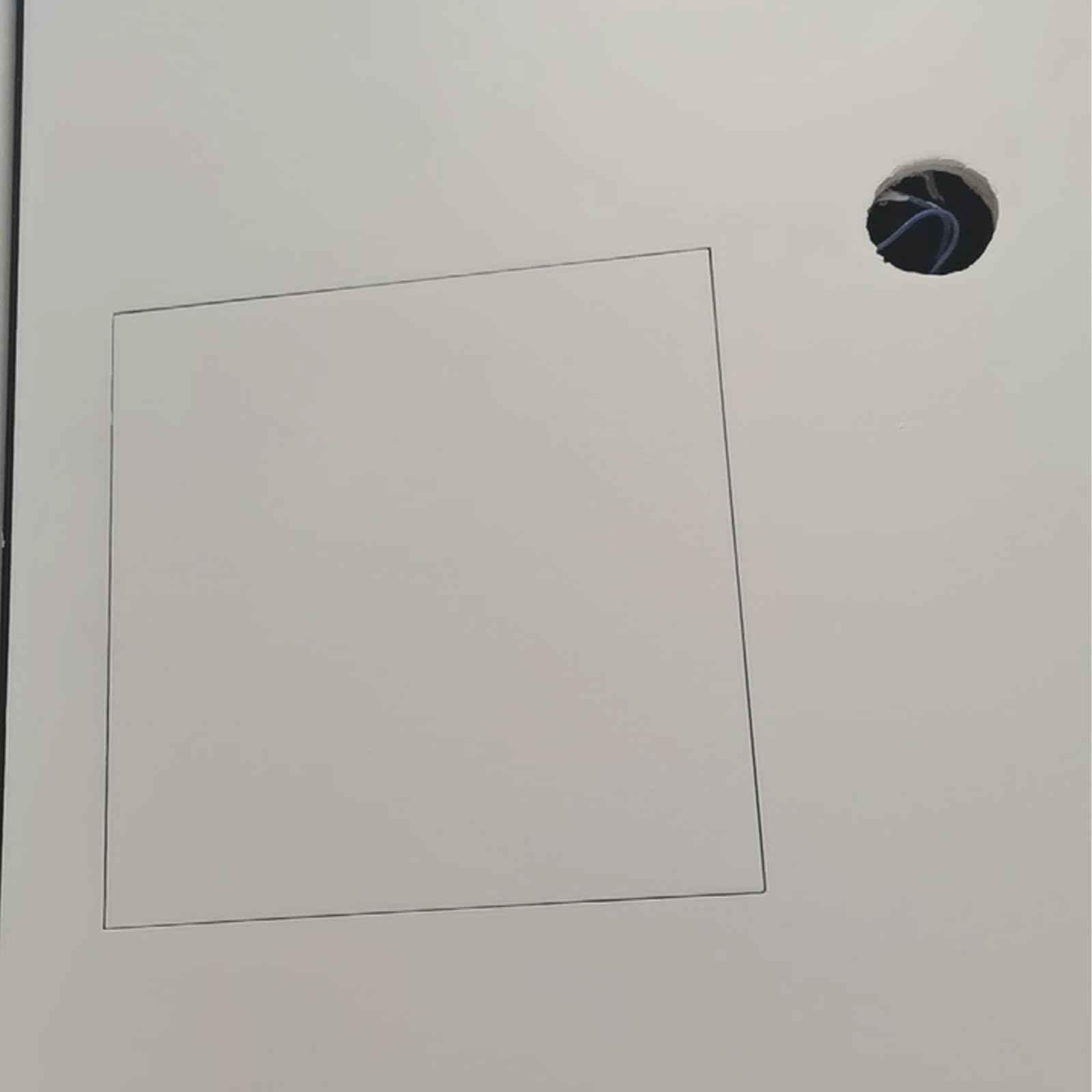 Panel drzwi wejściowych ze stopu aluminium 15 x 15 cm płyta gipsowo-kartonowa sufitowa dostęp do klapy otwierana od góry konstrukcja malowana rama z płyty gipsowo-kartonowej dla łatwej instalacji