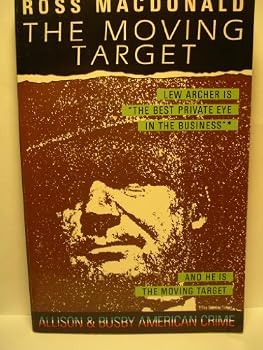Paperback The moving target Book