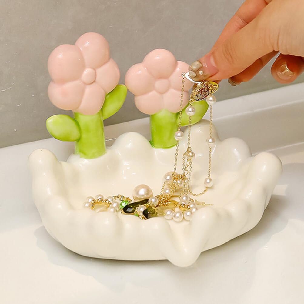 Luxshiny Keramische Seifenschale Mit Blumenmotiv Stabile Seifenablage Für Badezimmer Einfache Reinigung Dekorativer Seifenhalter Mit Abflussfunktion Weißes Design Für Eleganten Stil