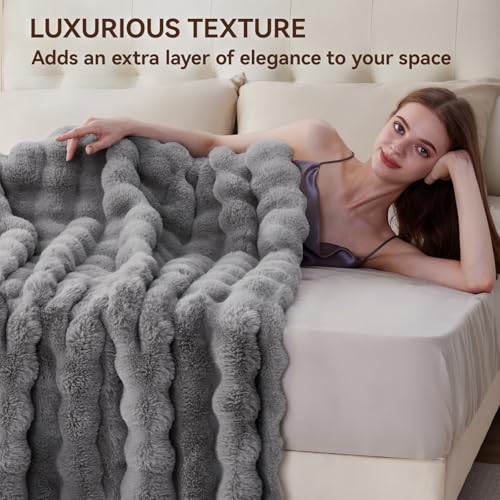 Faux Fur Throw Blanket, 1000GSM Fluffy Soft Bubble Blanket for Couch Bed, Cozy Plush Warm and Thick Blanket, Fuzzy Rabbit Lola Throw for Living Room Bedroom 60''*80'' Light Grey