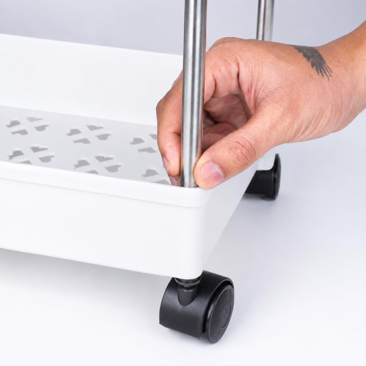 Estante delgado con ruedas, bandejas de plástico con soporte de acero inoxidable, carrito de almacenamiento de cocina, organizador multiusos para ahorrar espacio, estante para patatas y