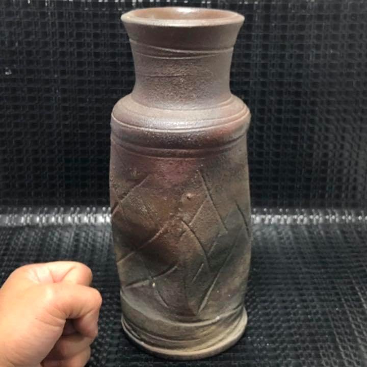 古美術◼️蔵から古そうな謎の備前焼みたいな壺、壷が出て来ました、茶道具、花道具 古美術蔵から古そうな謎の備前焼みたいな壺壷が出
