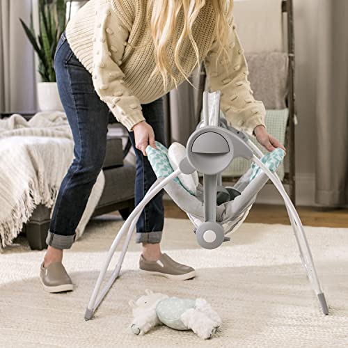 Ingenuity, Ity Ingenuity, Swingity Swing, Goij, zusammenklappbare und tragbare Babyschaukel mit 6 Schaukelgeschwingkeiten, 2 Spielzeugen, 5-Punkt-Gurt und Tragegriff