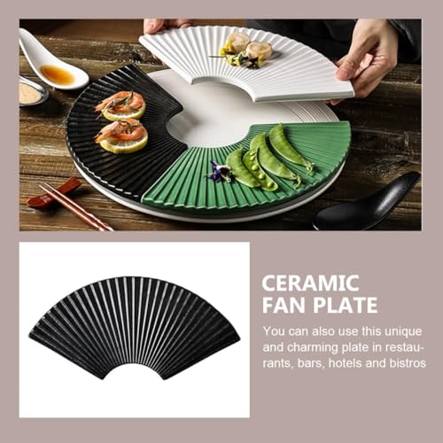 Plato de cerámica negro en forma de abanico para sushi miniatura 6