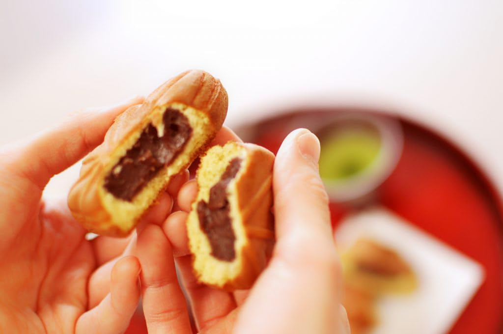 Amazon.com: Kotobuki Hiroshima Momiji Manju 8PC (Pack of 2