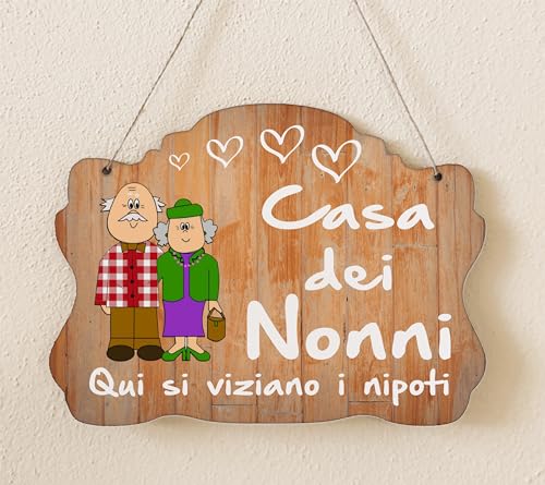 VESTIPASSIONI targhetta CASA DEI NONNI decorazione per la casa personalizzabile regali per la famiglia simpatica idea MDF 18 x 13 cm (NONNI CASA_T3)