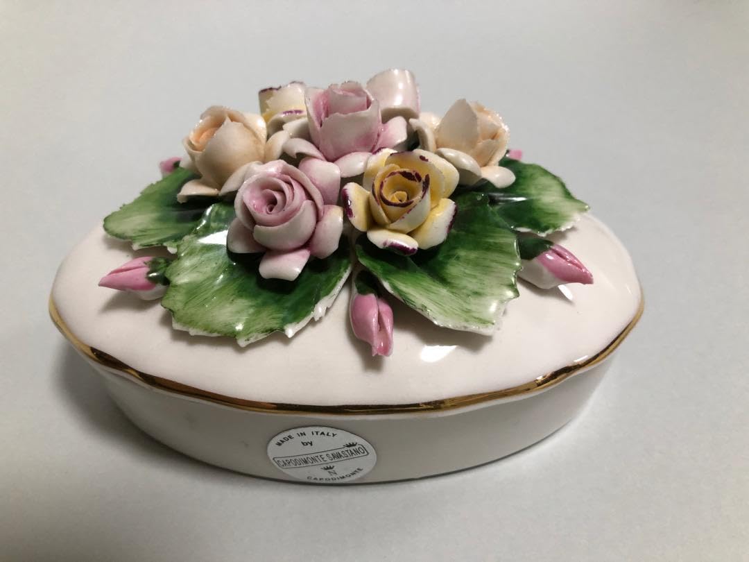 カポディモンテ　イタリア　陶花　オブジェ イタリア製 輸入雑貨 置物 陶花 ローズ バラ 陶器