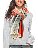 Es una bufanda de diseño pashmina. Puedes usarlo como una bufanda o una elegante y delgada estola. Muy a la moda
