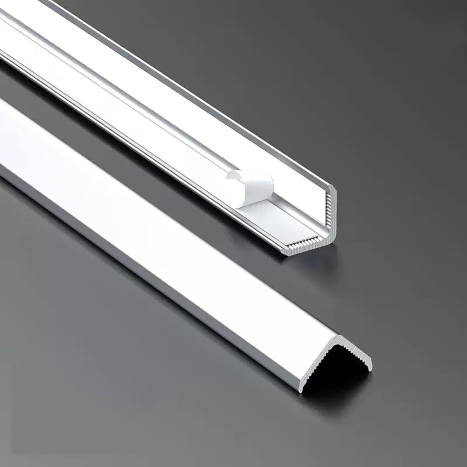 Raouoae Aluminium Angle Trim & Skirting Board Protector Angle Strip Length: 2pcs 80cm/100cm/150cm Corner Protectors For Tiles, Worktop Edging Strip For Smooth Finish(White,80cm/31.5in)
