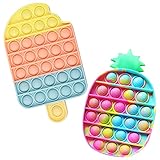 🎁 【Neuartiges Geschenk/Spielzeug】Dieses simple fidget toy set ist universell einsetzbar: Als Lern spielzeug, Baby spielzeug oder Eltern-Kind-Spielzeug. Die pop fidget toy set box mit pop kann man als Geschenk (z. B. zum Geburtstag oder zu Weihnachten) an Mädchen, Jungen, Kinder, Erwachsene und Freunde verschenken! Wir haben verschiedene poppet pop set zur Auswahl.