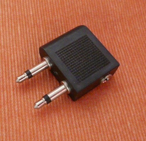 Preisvergleich Produktbild Soytich Flugzeugadapter für Kopfhörer Audio Adapter für Flugzeug Mir 2x3,5mm Stecker (Flug)
