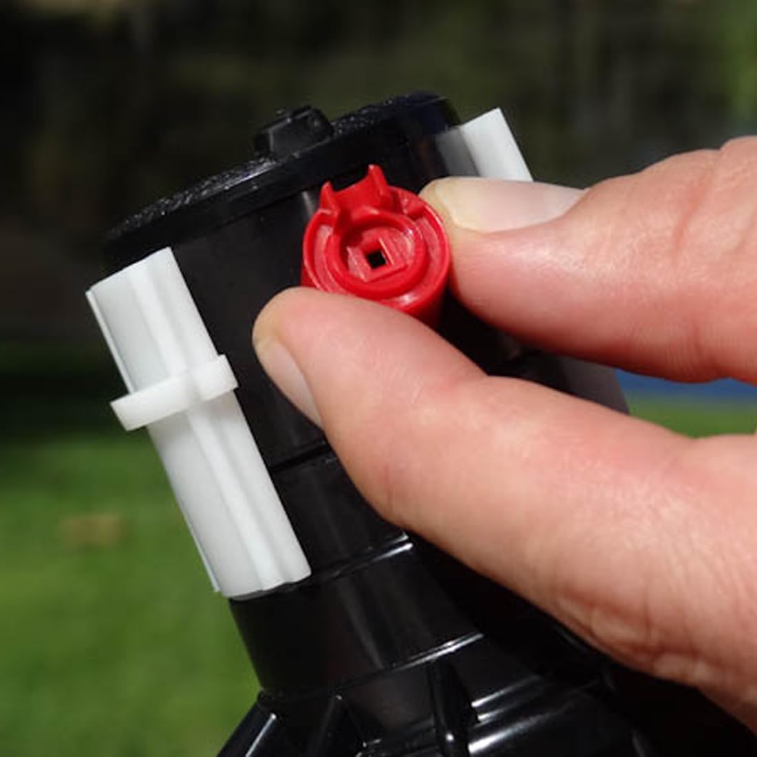 [Pack 10] Hunter PGP-Adj: portata da 6,40 a 15,80 metri, filettatura 3/4". Regolazione precisa dell'angolo di irrigazione: ugelli inclusi. Irrigatore di irrigazione prato pop-up PGP-Adj