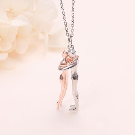 Collana con ciondolo a forma di cuore in argento Sterling 925 con messaggio I Love You to the Moon and Back Love You More, 45,5 cm, regalo ideale per San Valentino e