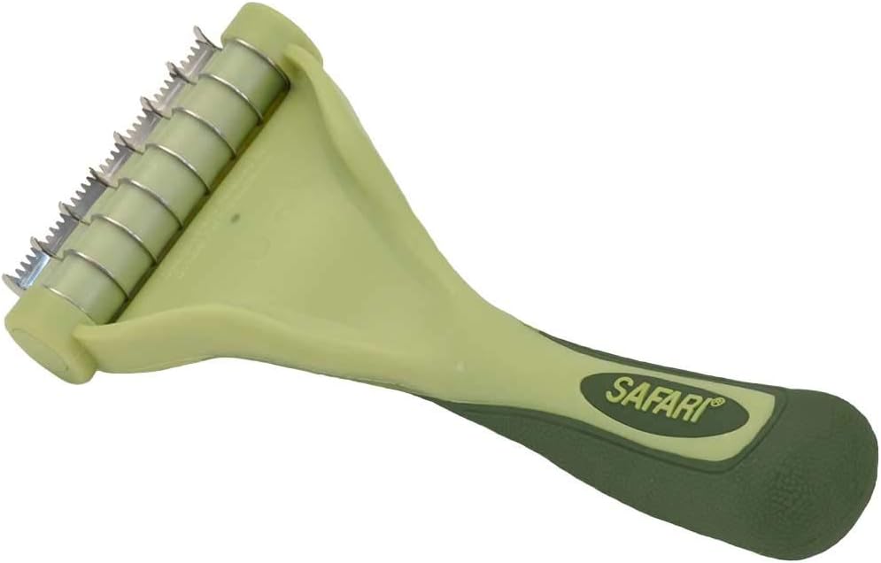SAFARI Grooming Shed Magic Deshedder for Cats, Pet Supplies for Cats, Cat Grooming, Cat